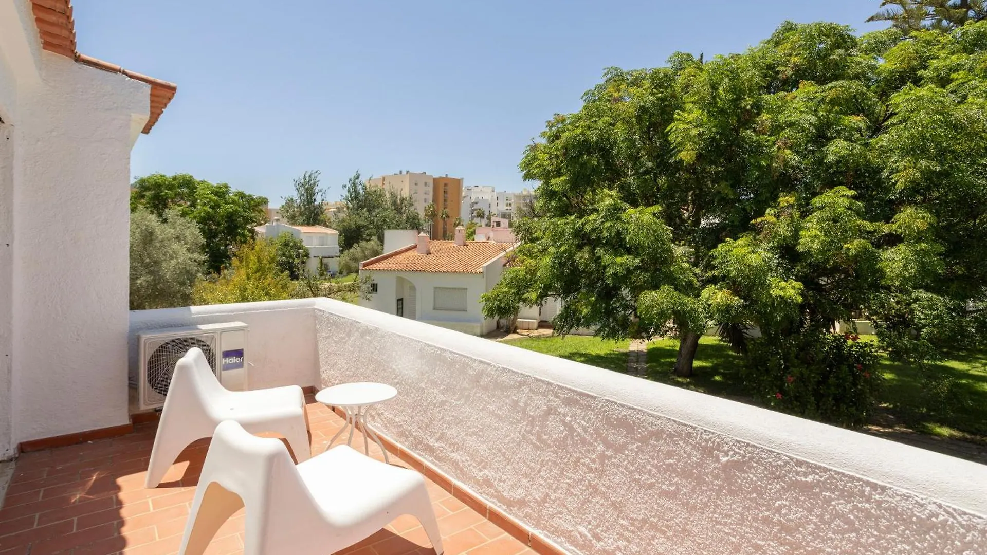 Centralgarve - Excellent & Peaceful Villa In The Center Of Vilamoura Holiday home